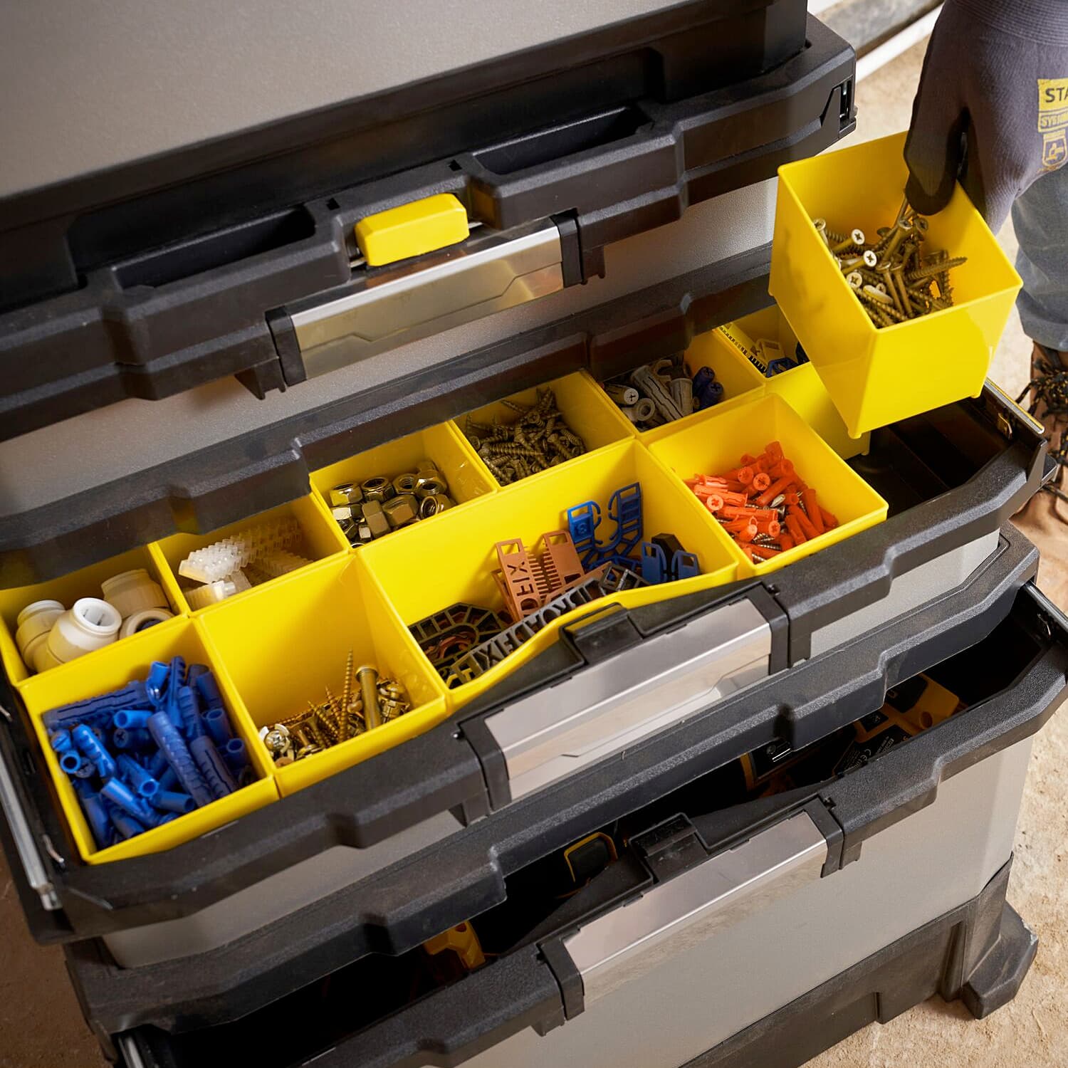 Stanley Fatmax 4 IN 1 Metal & Plastic Rolling Workshop, 1-95-622