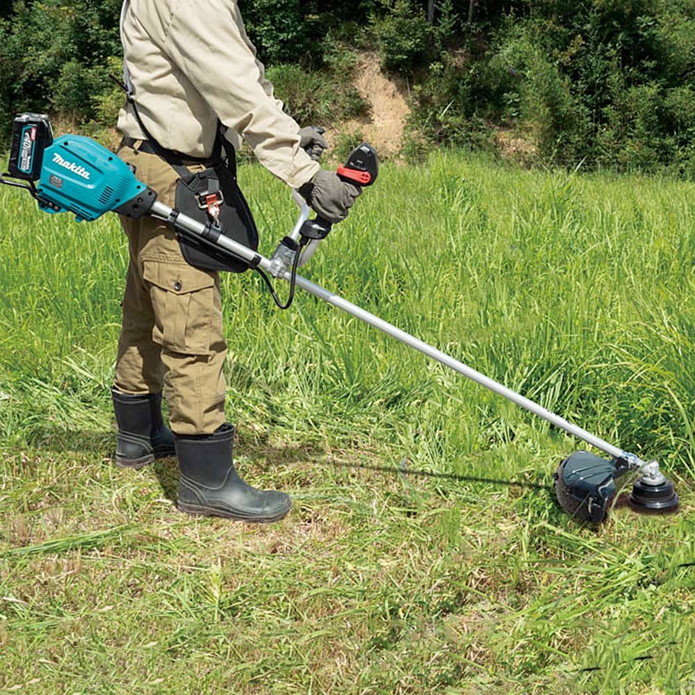 Makita 40Vmax XGT BL 1500 W Cordless Grass Trimmer with Rapid Charger & 2 Pcs 5.0 Ah Batteries, UR013GT206