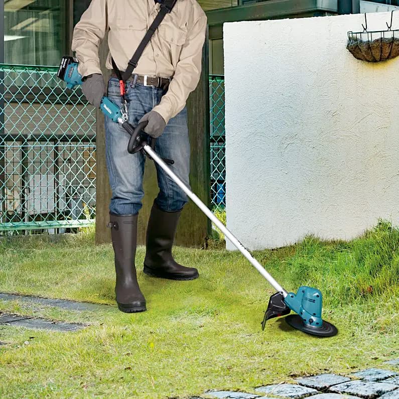 Makita 18V LXT Li-ion 230 W Cordless Grass Trimmer With Loop Handle (Bare Tool), DUR194ZX1
