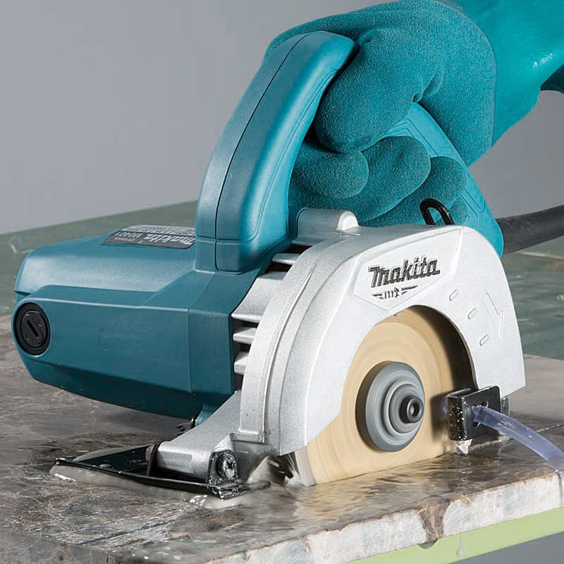 Makita 110 mm (4-3/8") 1200 W Dry / Wet Type Cutter (Country-Specific), M0401B
