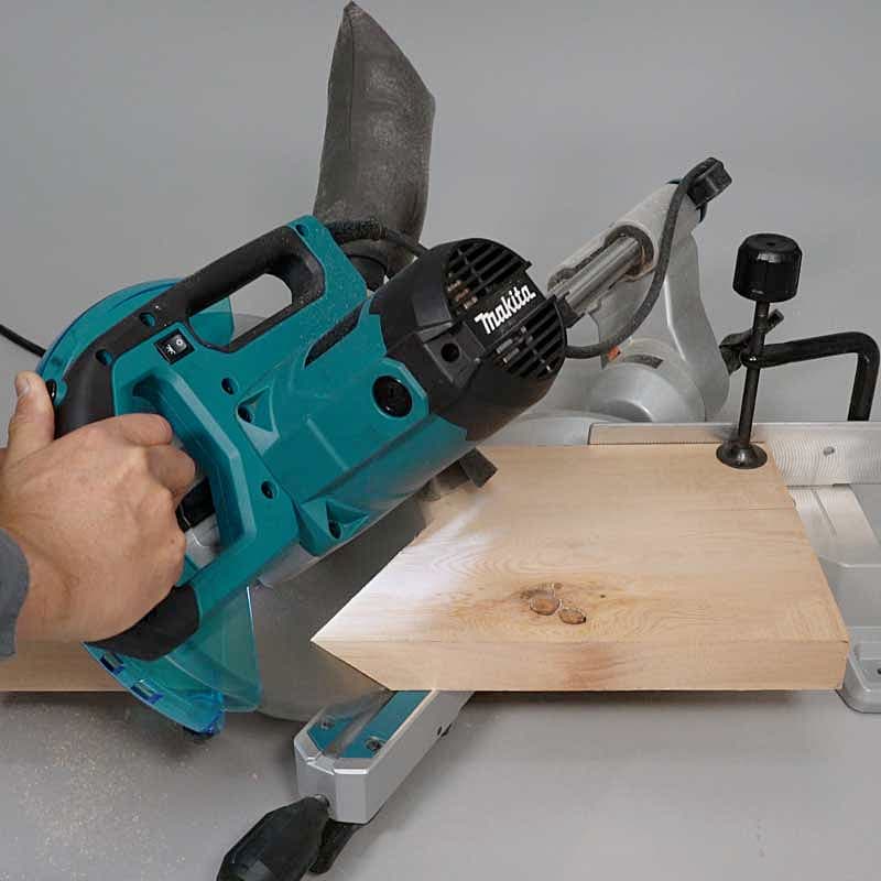 Makita 260 mm (10-1/4") 1450W Slide Compound Miter Saw with LED Light (Cut Line Guide Function), LS1110F