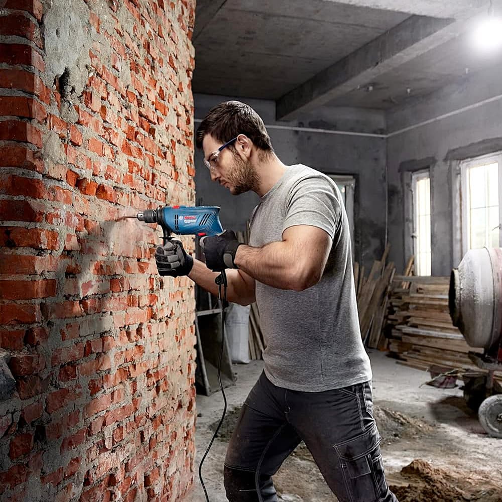 Bosch 13 mm / 600W Professional Heavy Duty Impact Drill with 100 Pcs Kit, GSB 600