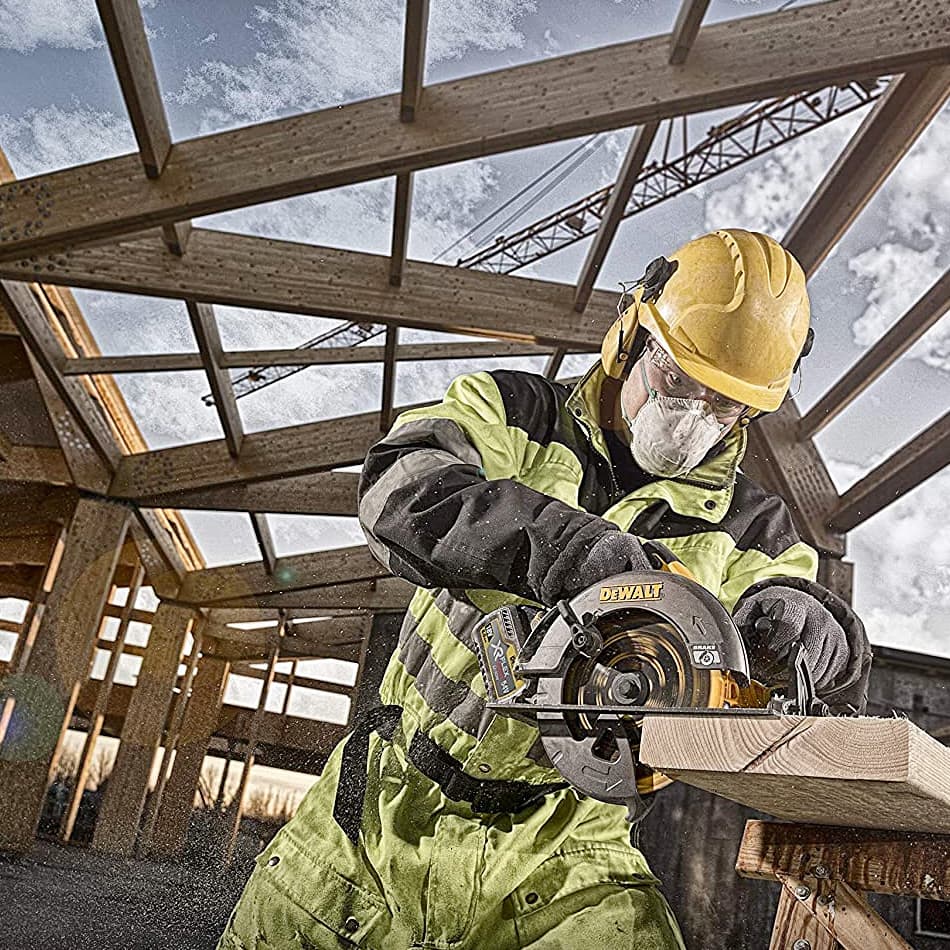 Dewalt 54V / 67mm XR FLEXVOLT Li-ion Cordless Circular Saw with Brushless Motor (Bare), DCS575NT-XJ