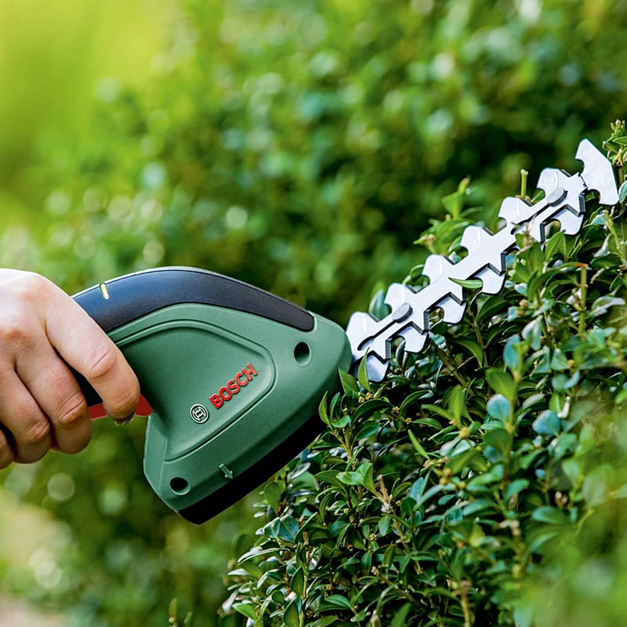 Bosch 3.6V Cordless Shrub & Grass Shear (Easyshear), 0 600 833 341