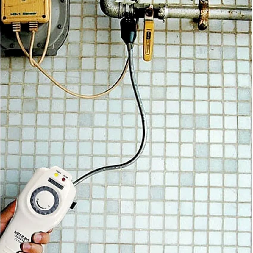 Metravi 50 PPM Combustible Gas Leakage Detector With Audio & Visual Alarm, GLD-01