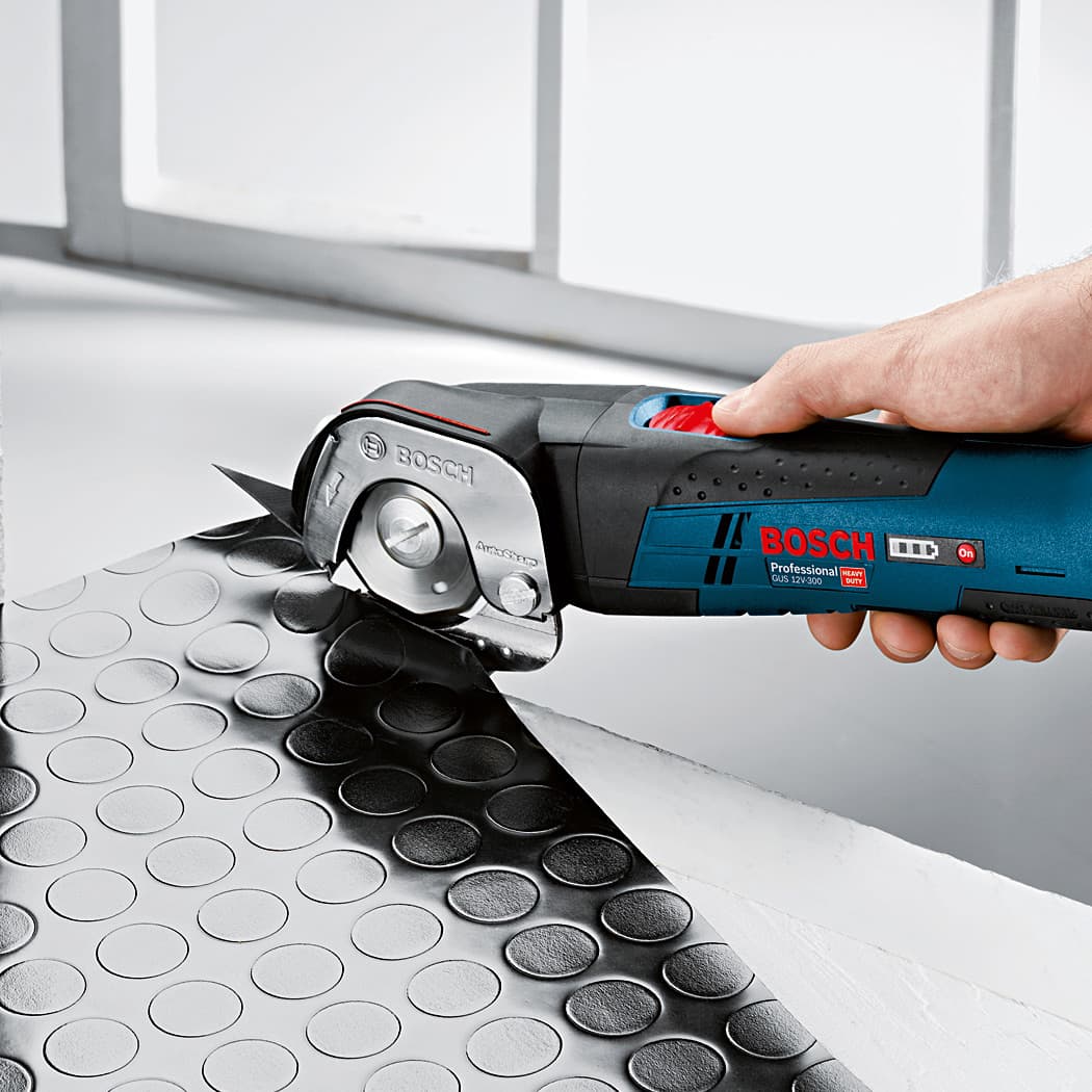 Bosch 12V Professional Cordless Universal Shear, GUS 12V-300