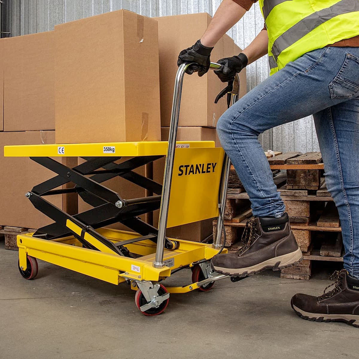 Stanley 350 Kg Load Capacity Hydraulic Table Lifter, SXWTI-CTABL-XX350