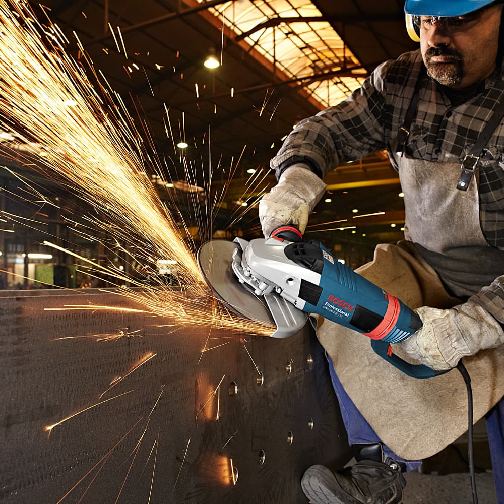 Bosch 180mm / 7 inch 2600W Professional Angle Grinder, GWS 26-180 LVI