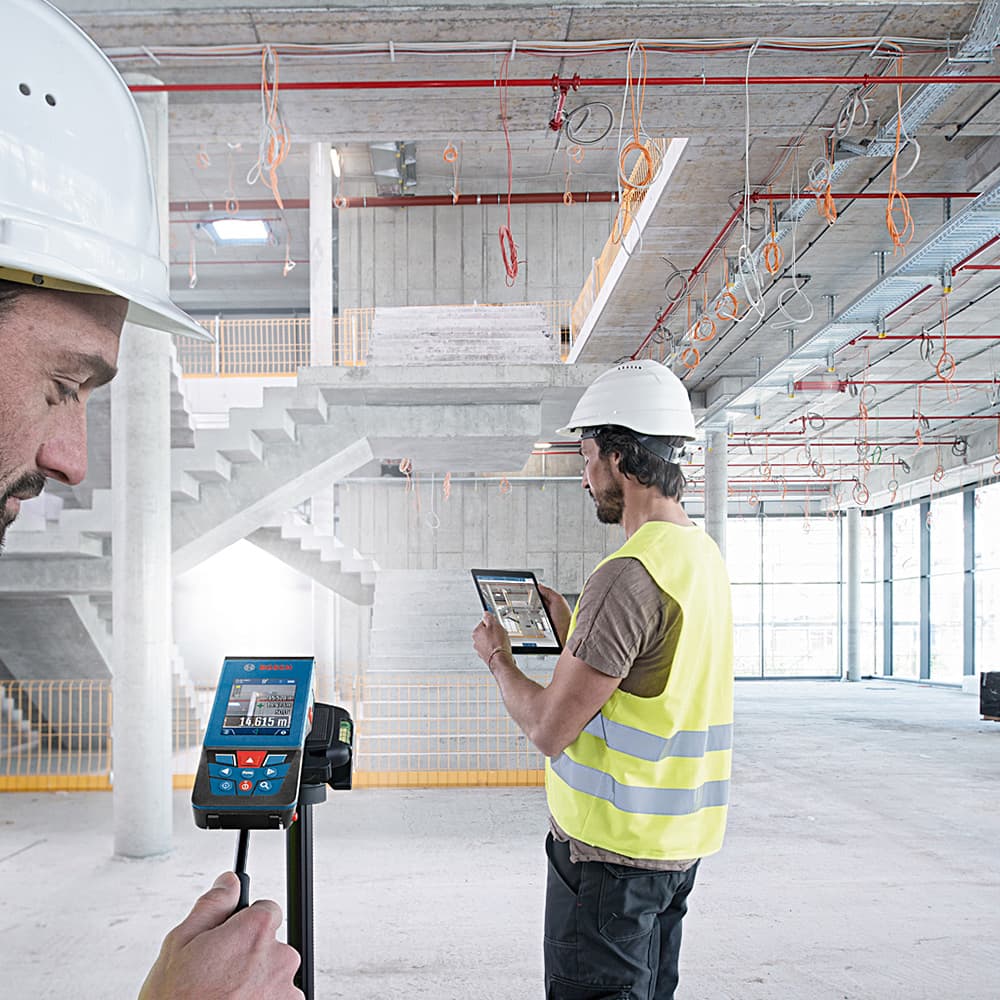 Bosch 100 Mtr Professional Laser Measure For Easy Indoor & Outdoor Measuring & Documenting, GLM 100-25 C
