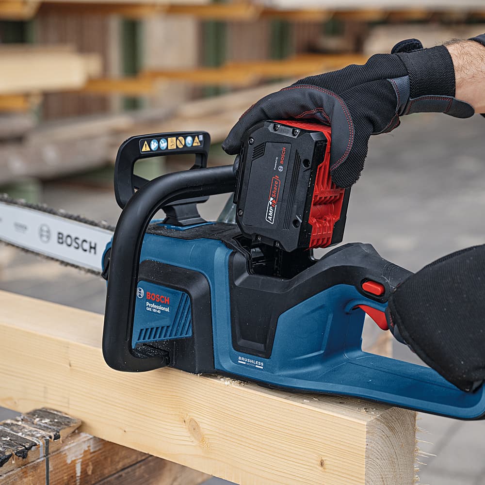 Bosch 18V Professional Cordless Chainsaw (Bare Tool), GKE 18V-40
