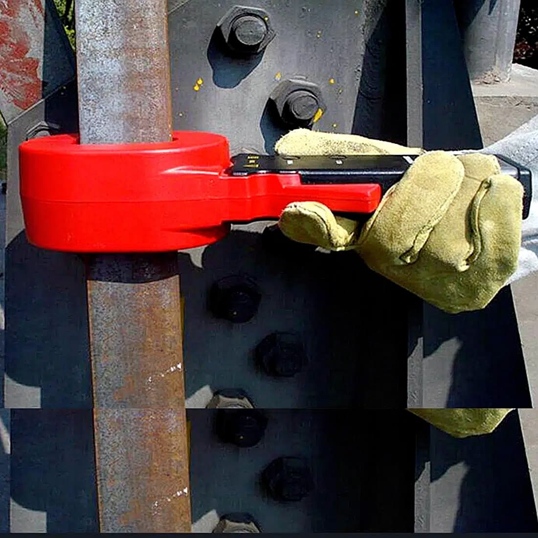 Metravi 4 Digits / 0.01Ohm - 200Ohm Resistance Range Clamp On Ground Resistance Tester With Long Elliptical Jaw, CET-05