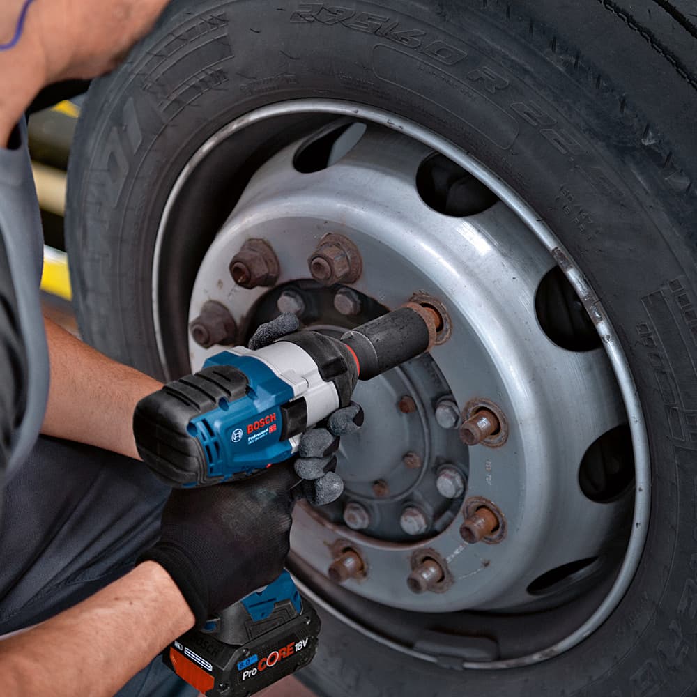Bosch 3/4 Inch Sq. / 18V Professional Cordless Impact Wrench (Biturbo Brushless), GDS 18V-1050 H