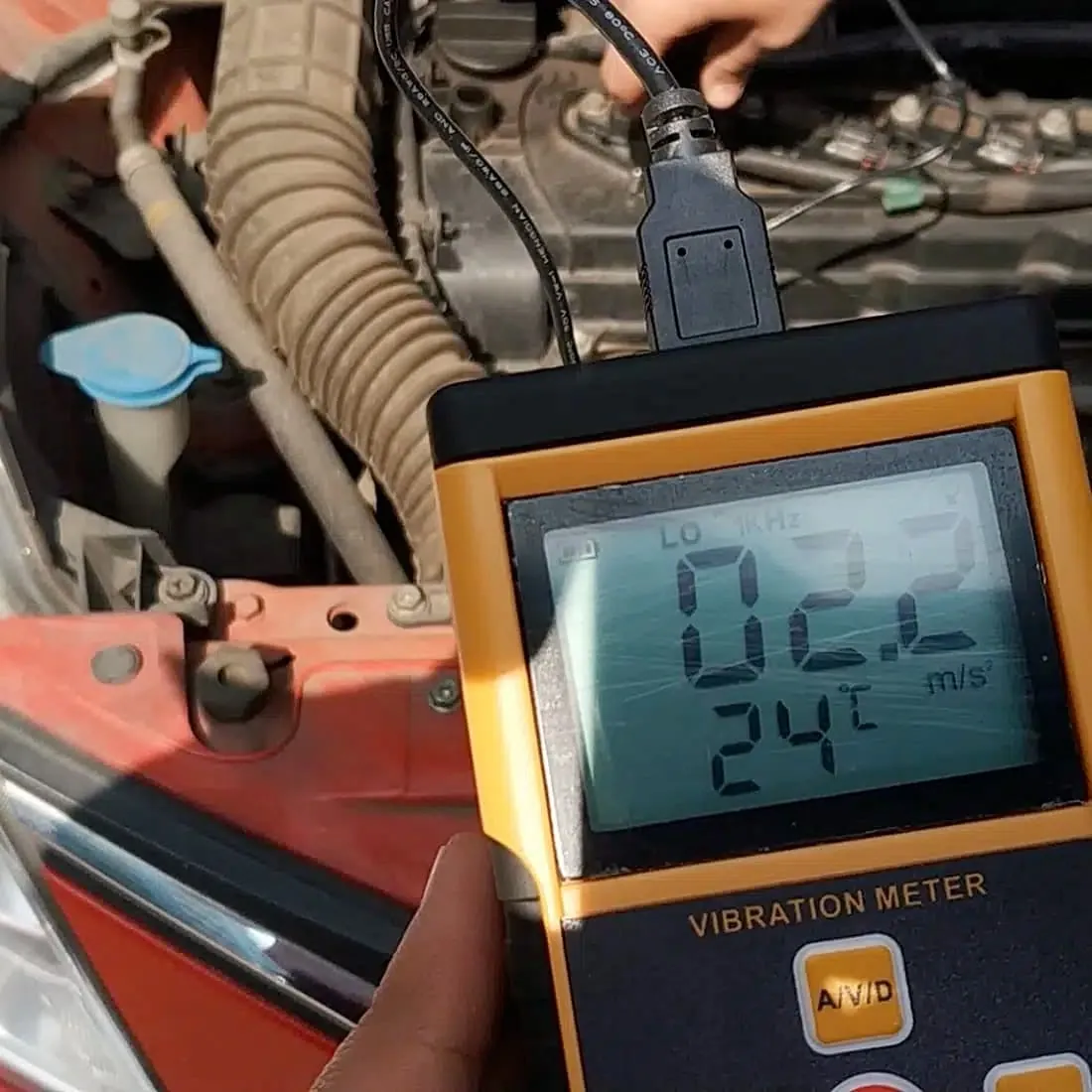 Metravi 0.001 - 1.999mm p-p Displacement Digital Portable Vibration Meter, 908