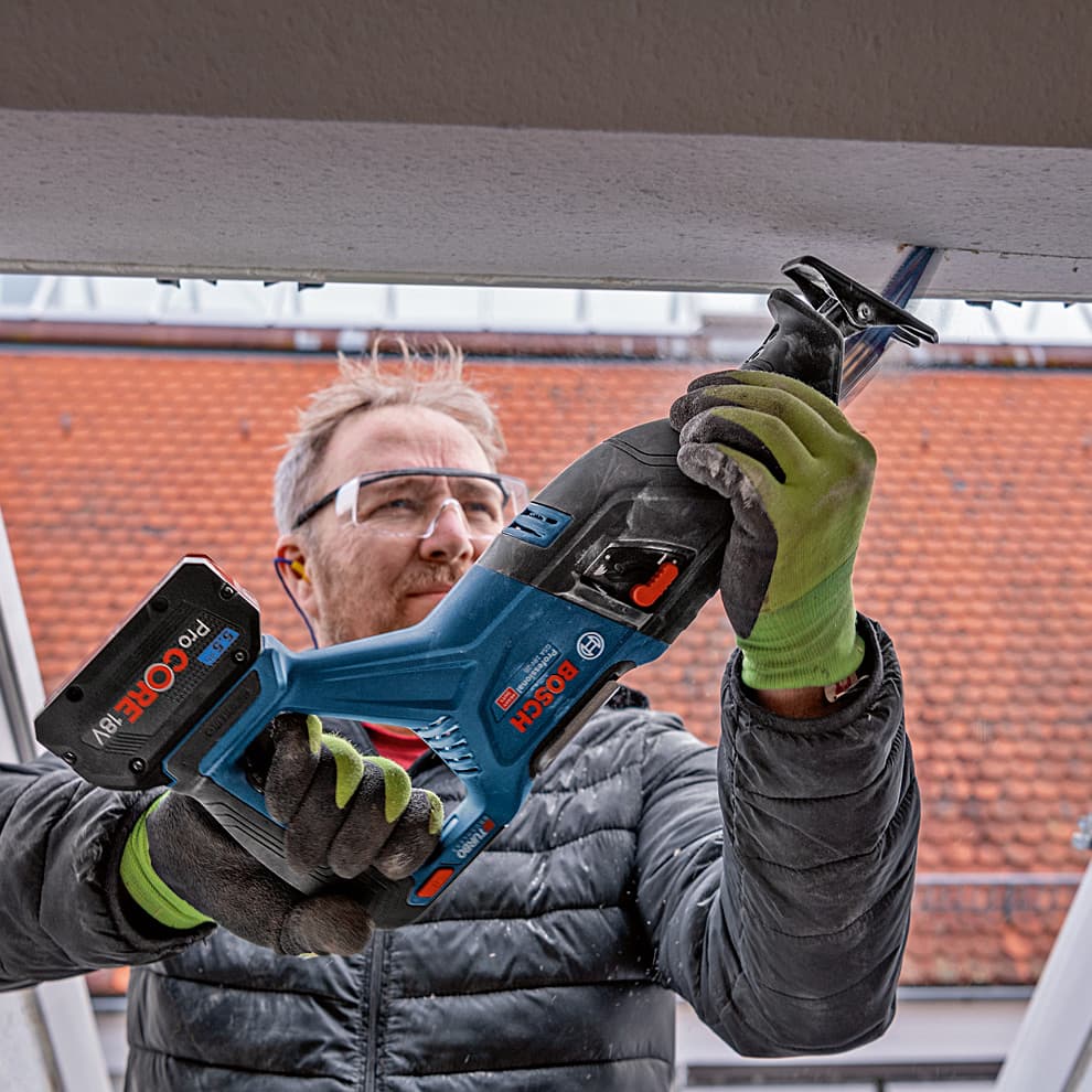 Bosch 18 V Professional Cordless Reciprocating Saw (BITURBO Brushless), GSA 185-LI Solo