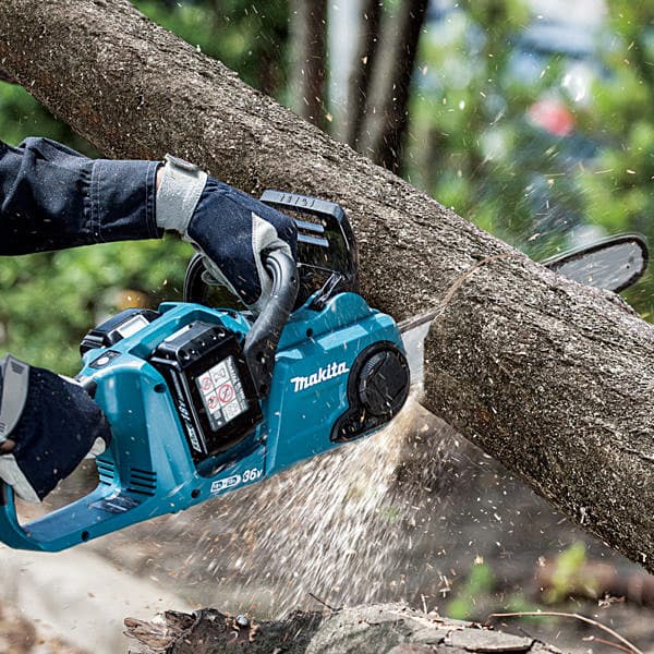 Makita 18V X 2 (36V) LXT Brushless 350 mm / 14 Inch Cordless Chain Saw (Bare Tool), DUC353Z