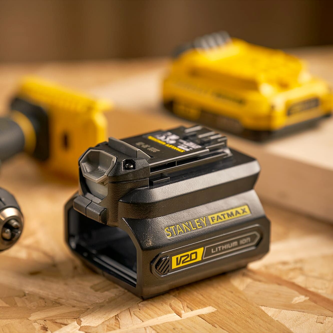 Stanley Fatmax 20V Max Li-ion Battery Adaptor, SBA100-B1