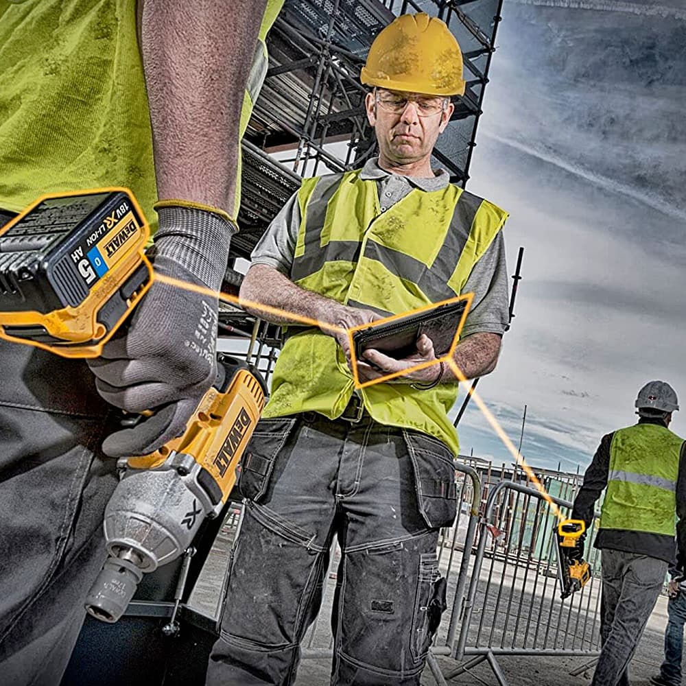 Dewalt 18V / 5.0 Ah XR Li-ion Battery Pack, DCB184-XJ