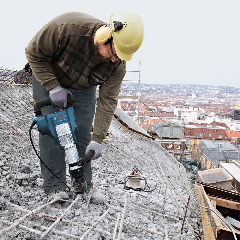 Bosch 1700W Professional Demolition Hammer with SDS Max, GSH 11 VC