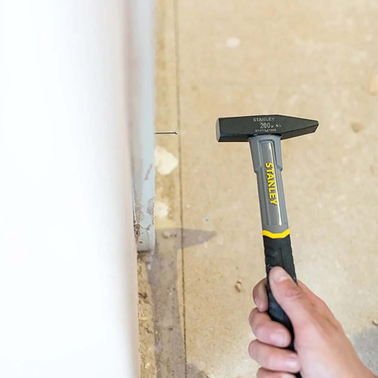 Stanley 200 Gms Fiberglass Handle Din Hammer, STHT0-51906
