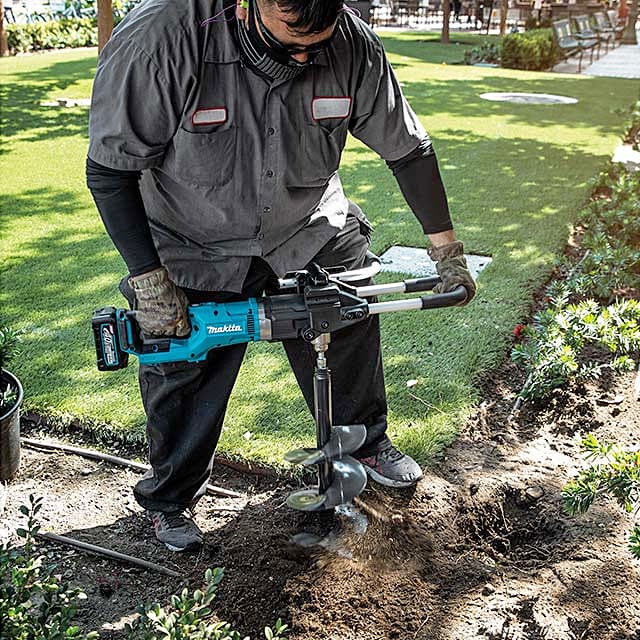 Makita 40Vmax XGT BL 200 mm Cordless Earth Auger (Bare Tool), DG001GZ06