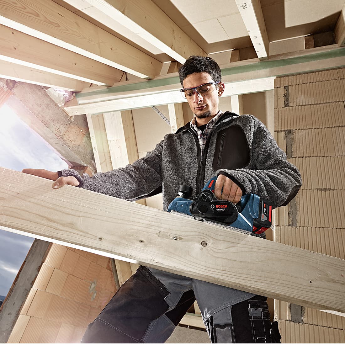 Bosch 18V Professional Cordless Planer, GHO 18 V-LI