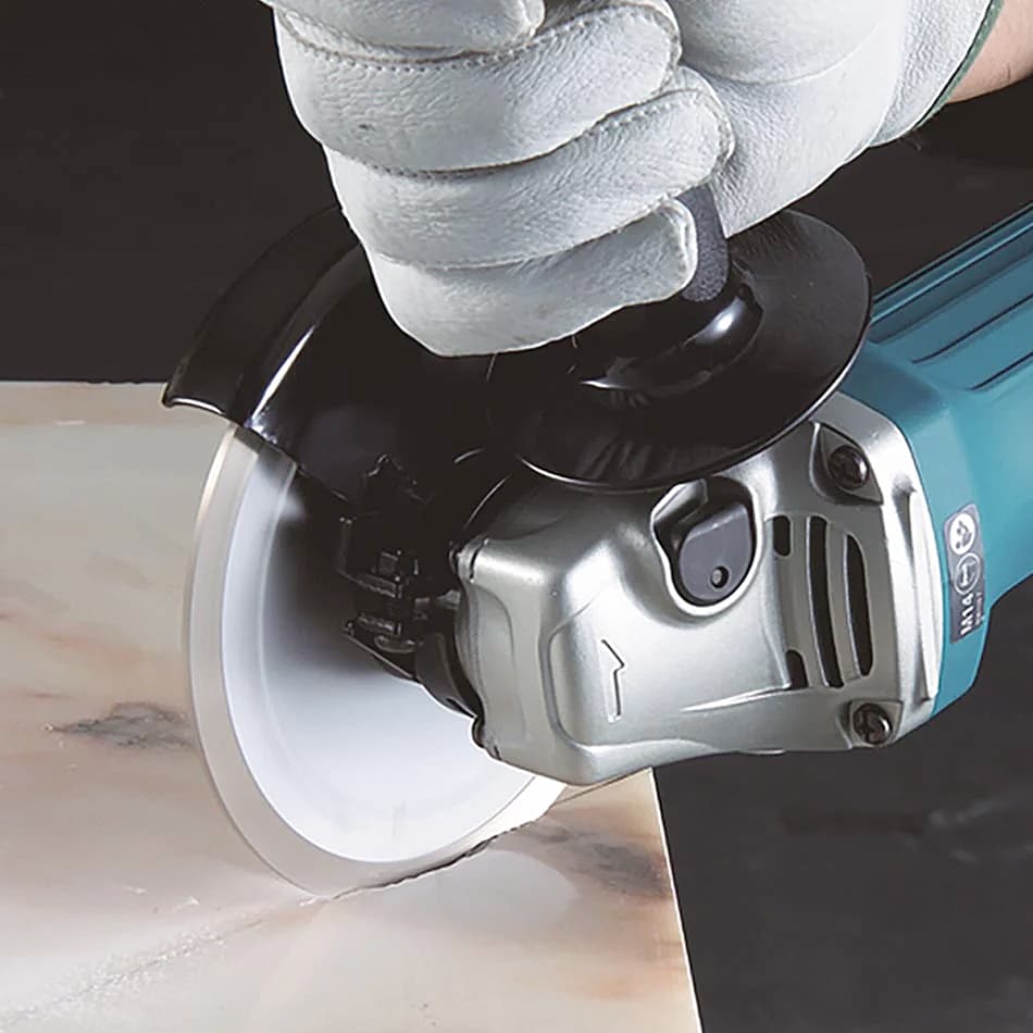 Makita 125mm / 5 inch, 1100W SJS II Angle Grinder with Anti-Restart Function, Soft Start & Slide Switch, GA5040R