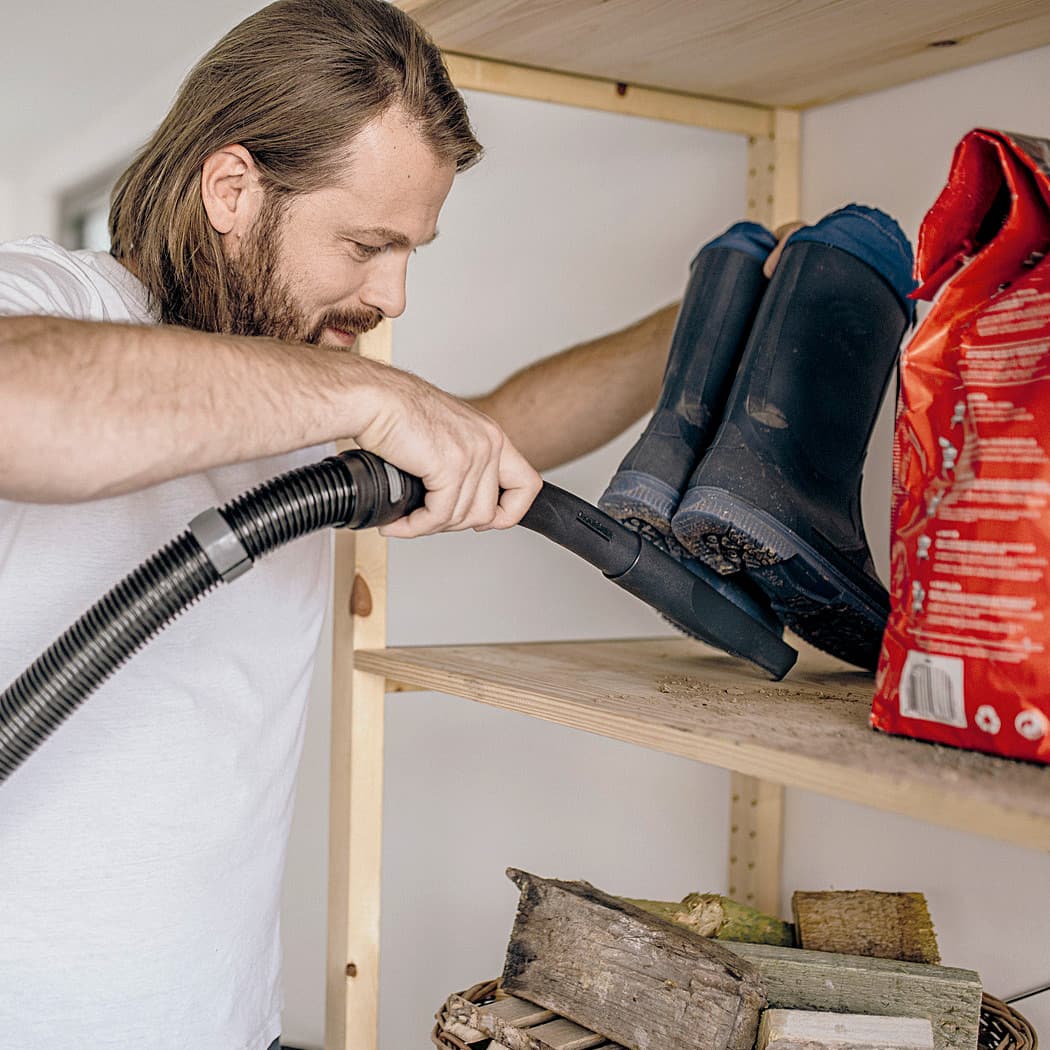 Karcher 25 Litre / 1100W WD5 S V-25/5/22 Wet & Dry Vacuum Cleaner (Stainless Steel), 1.628-350.0