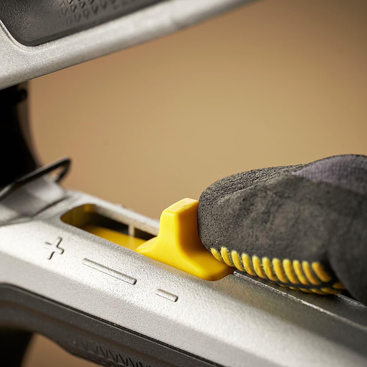 Stanley 170 mm Fatmax Heavy Duty Staple Gun, FMHT70100-0
