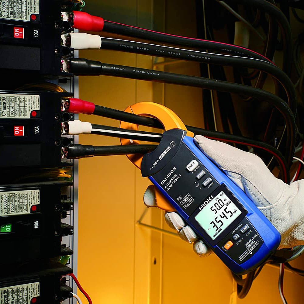 Hioki 0.060 mA - 200.0A AC Leakage Clamp Meter (Output & External Power Supply Function), CM4003
