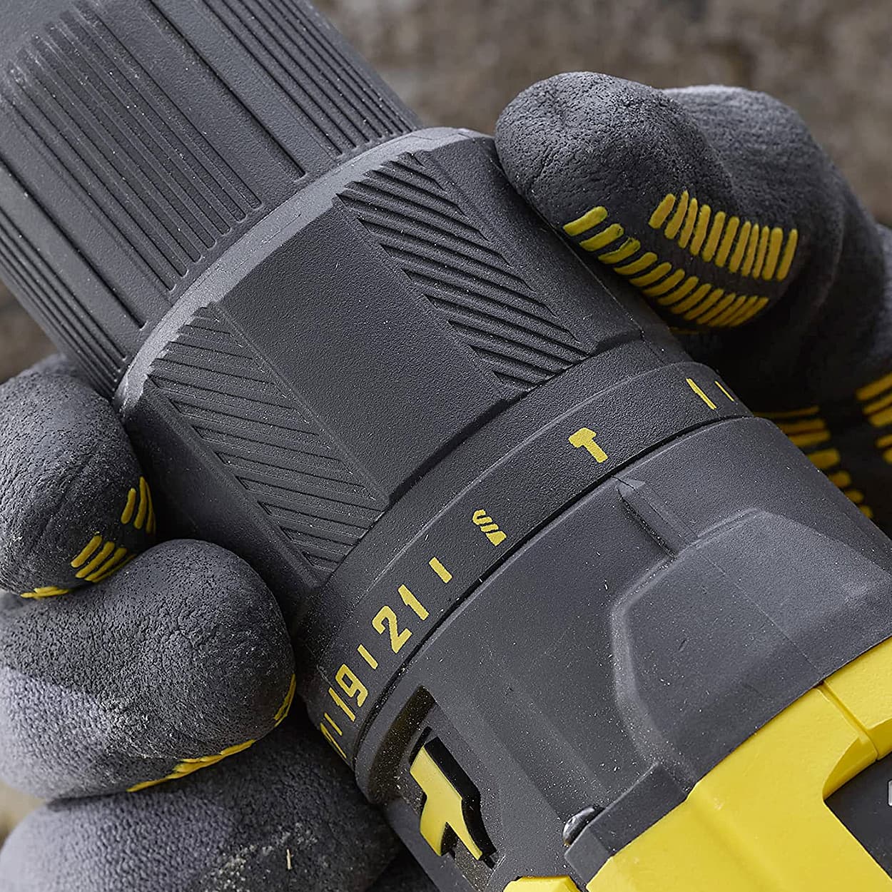 Stanley 20V / 1.5 Ah / 13 mm Cordless Brushed Hammer Drill With 2 Batteries & Charger (FATMAX), SCD711C2K