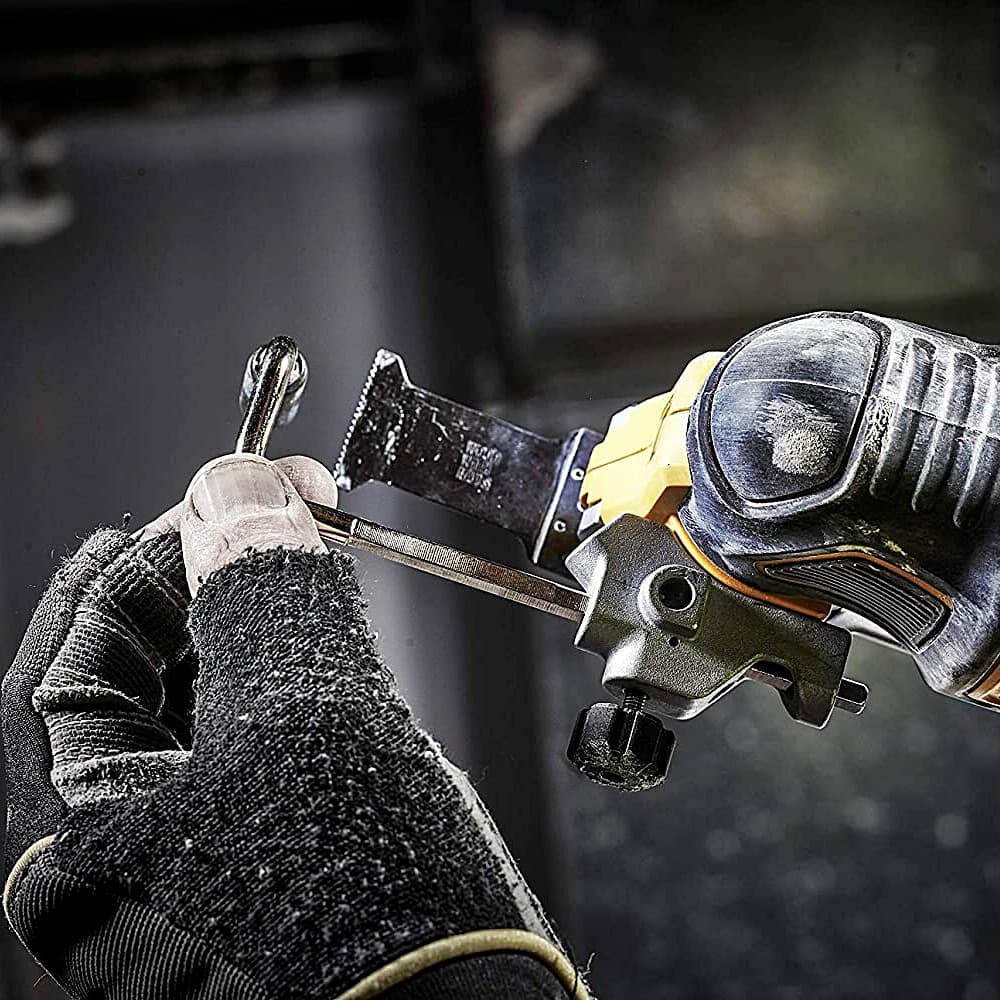 Dewalt 18V XR Li-ion Cordless Oscillating Tool with Brushless Motor 2x2.0 Ah Battery, DCS355D2-QW