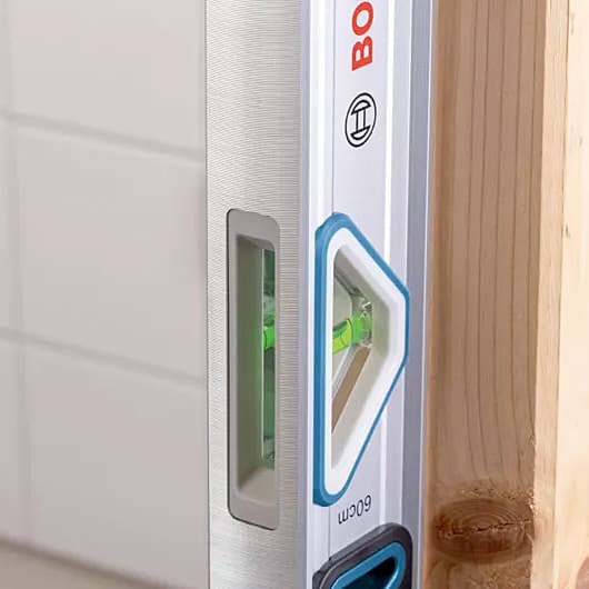 Bosch 25 cm Professional Spirit Level with Magnetic Base, 1 600 A01 6BN
