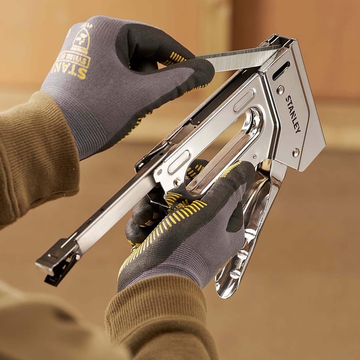Stanley 160 mm Heavy Duty Staple Gun, 6-TR110