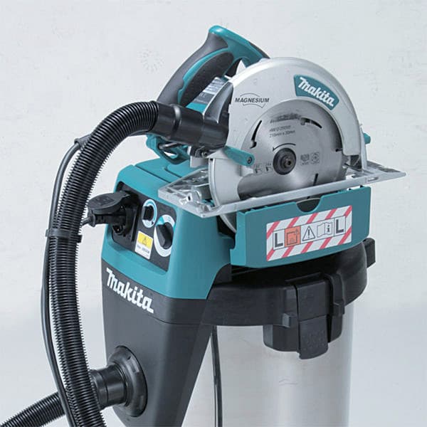 Makita 32 L Dust Class L GYUPPA Vacuum Cleaner (Wet & Dry), VC3210LX1