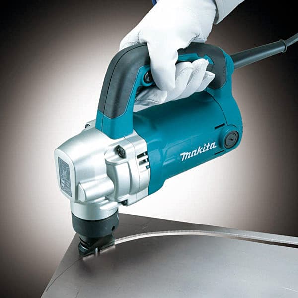 Makita 3.2 mm (10 Ga) Nibbler, JN3201