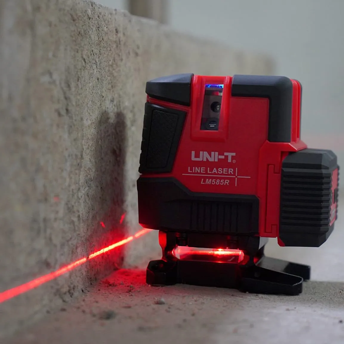 UNI-T 12 Lines Professional Laser Level, LM575R