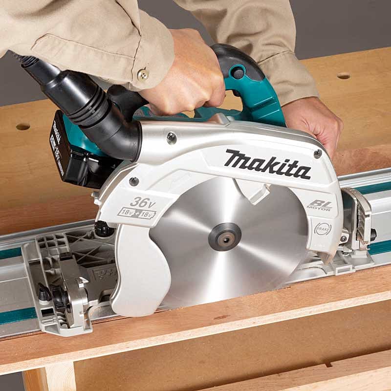 Makita 18V X2 (36V) LXT BL 235 mm (9-1/4") Magnesium Cordless Circular Saw with Rapid Charger & 2 Pcs 5.0Ah Batteries, DHS900PT2