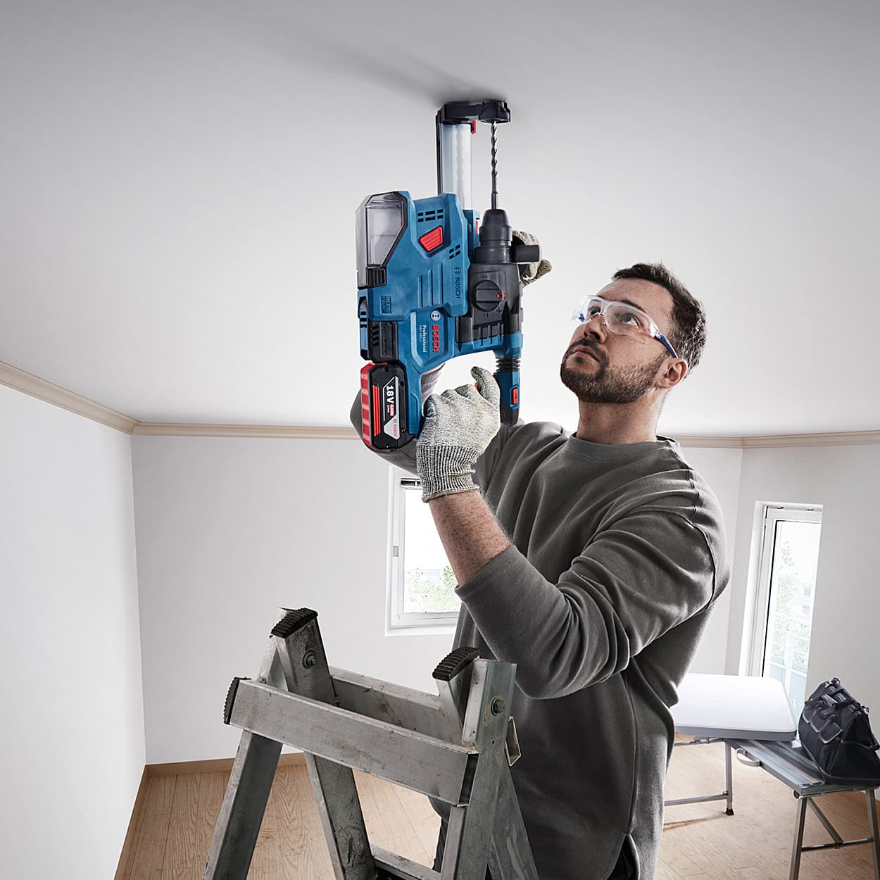 Bosch Integrated Dust Extractor With HEPA Filter (For GBH 185-LI), GDE 12