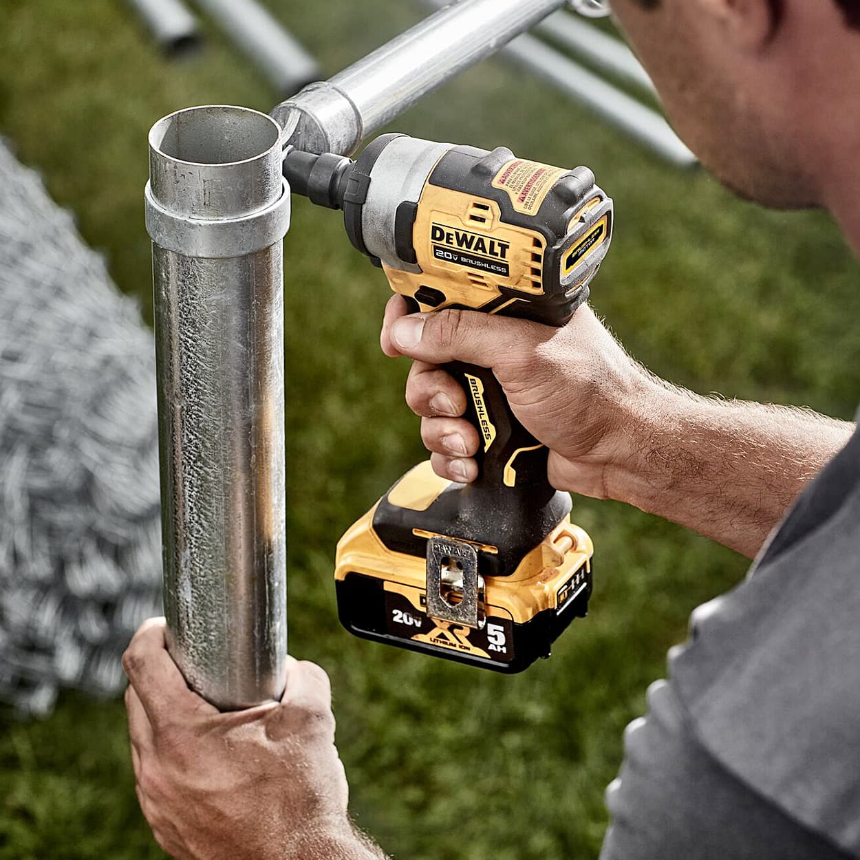 Dewalt 20V / 12.7 mm Cordless Brushless Impact Wrench With 2x5.0 Ah Batteries, Charger & Hog Ring Anvil Kit, DCF911P2-IN