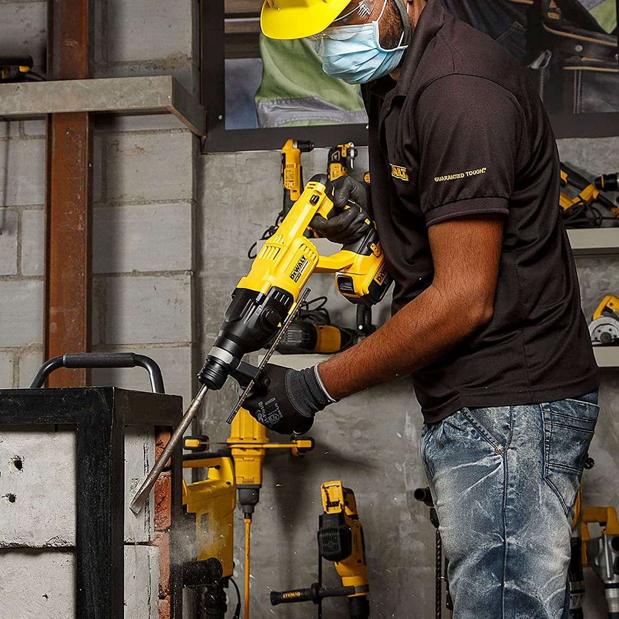 Dewalt 18V Li-ion 26mm SDS-Plus 3-Mode Cordless Hammer with Brushless Motor (Bare), DCH133NT-XJ