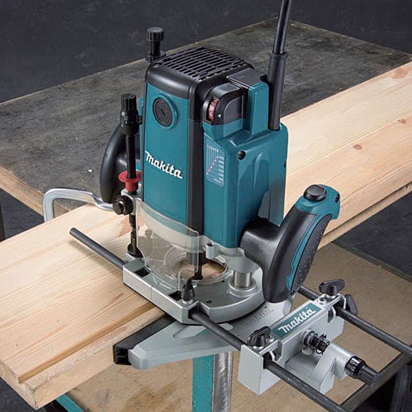 Makita 12 mm (1/2") / 2100W Variable Speed Plunge Router with Electric Brake, Soft Start & Dual LED Lights, RP2301FC