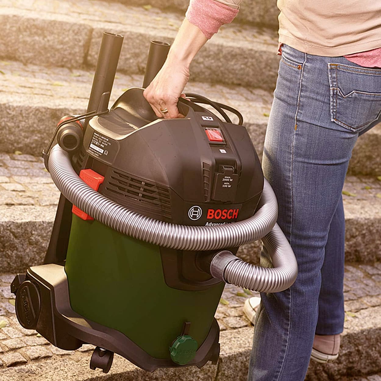 Bosch 20 Litre / 1200W Wet & Dry Vacuum Cleaner With Blowing Function, AdvancedVac 20
