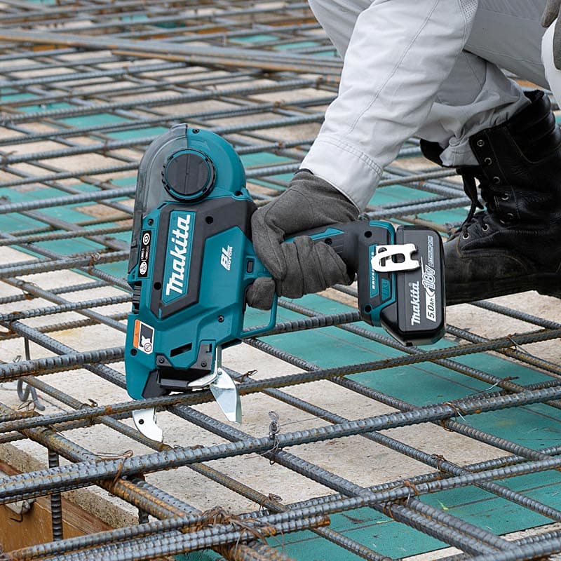 Makita 18V LXT BL Cordless Rebar Tying Tool with Rapid Charger & 2 Pcs 5.0Ah Batteries, DTR181RTE