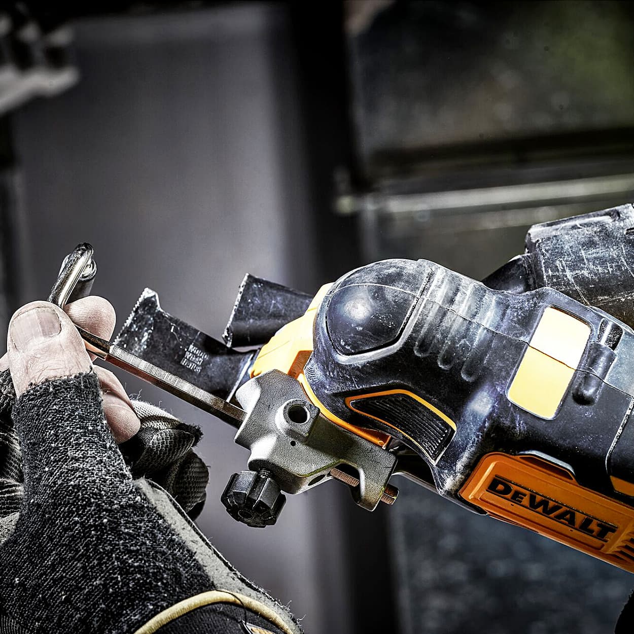 Dewalt 18V XR Li-ion Cordless Brushless Oscillating Multi-Tool With 3 Speed Selector (Bare Tool), DCS356N-XJ