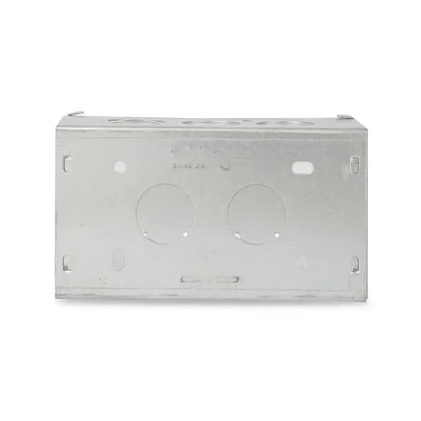 Schneider Electric 4 Modules 0.8 mm Thickness Metal Box, ME0104