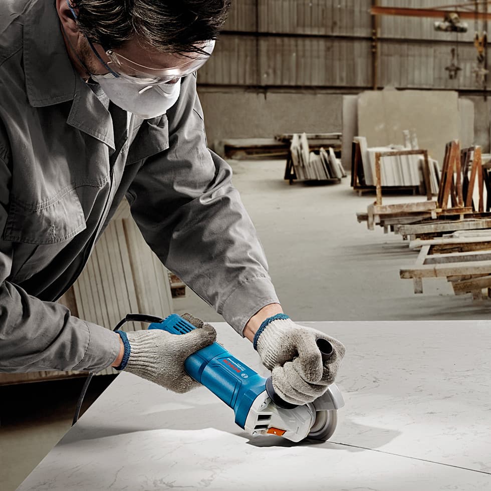 Bosch 100mm / 4 inch 800W Professional Angle Grinder, GWS 800