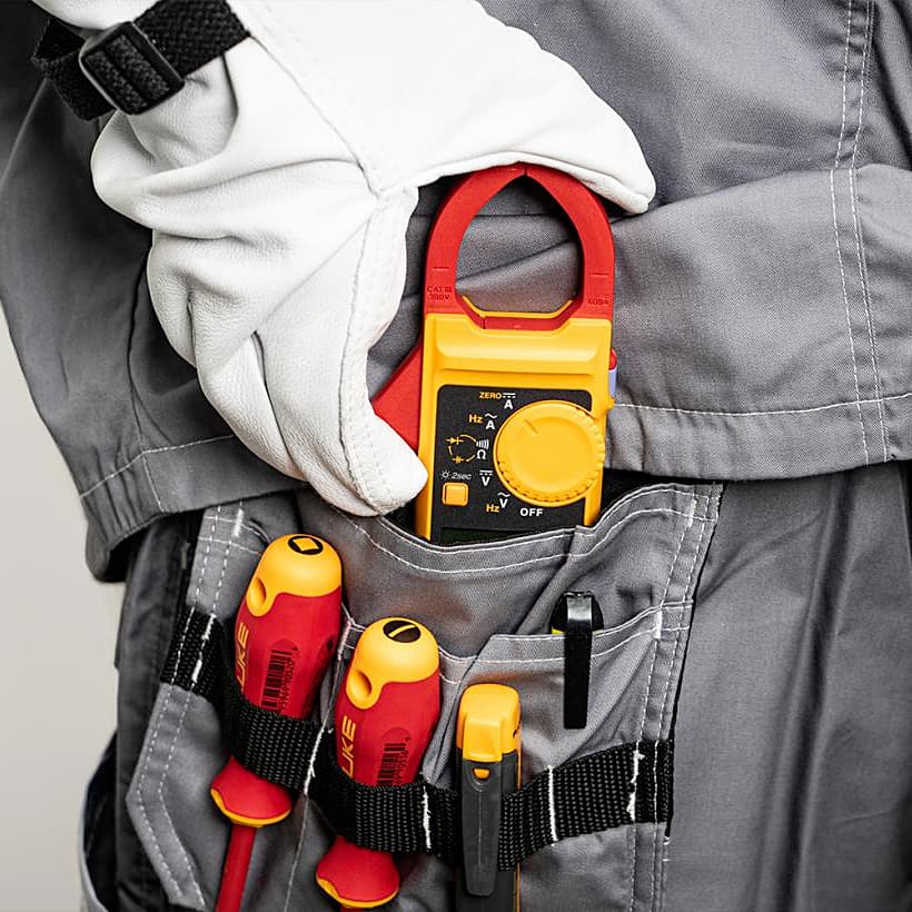 Fluke 600A AC/DC Clamp Meter, 301D