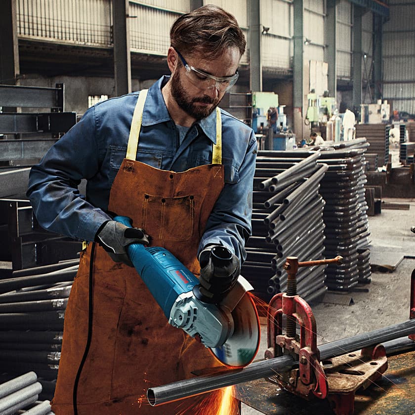 Bosch 230mm / 9 inch 2200W Professional Angle Grinder, GWS 2200-230