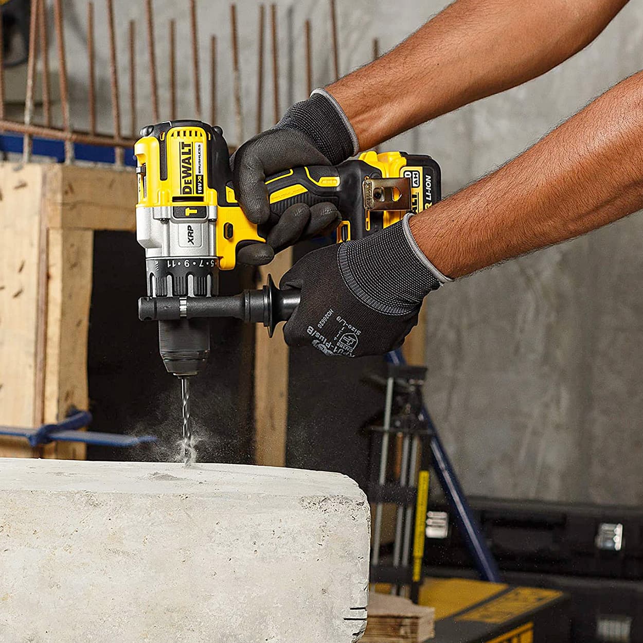 Dewalt 18V / 13mm XR Li-ion Premium Cordless Hammer Drill Driver with Brushless Motor (Bare), DCD996NT-XJ