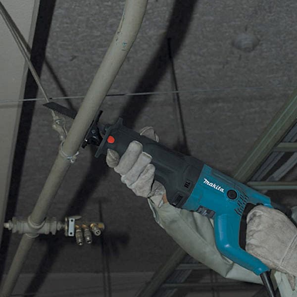Makita 28 mm / 1010W Reciprocating Saw, JR3050T